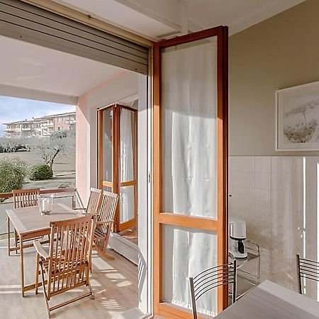 Natural Chic - Close To City Center And Beach - Parking デセンツァーノ・デル・ガルダ エクステリア 写真