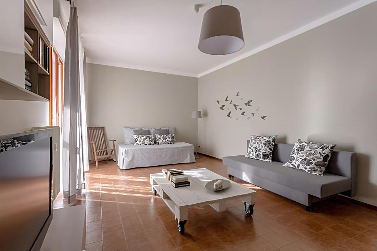 Natural Chic - Close To City Center And Beach - Parking デセンツァーノ・デル・ガルダ エクステリア 写真